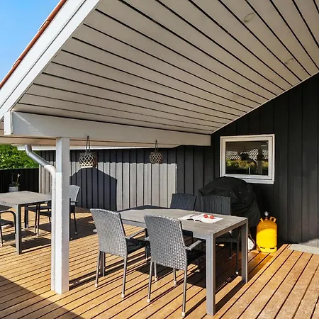 度假居 Awesome In Juelsminde With Sauna *