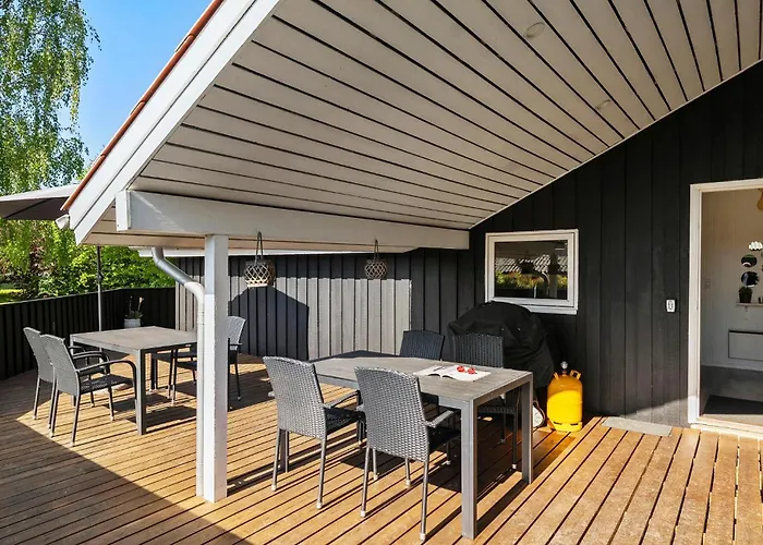 Σπίτι διακοπών Awesome In Juelsminde With Sauna *