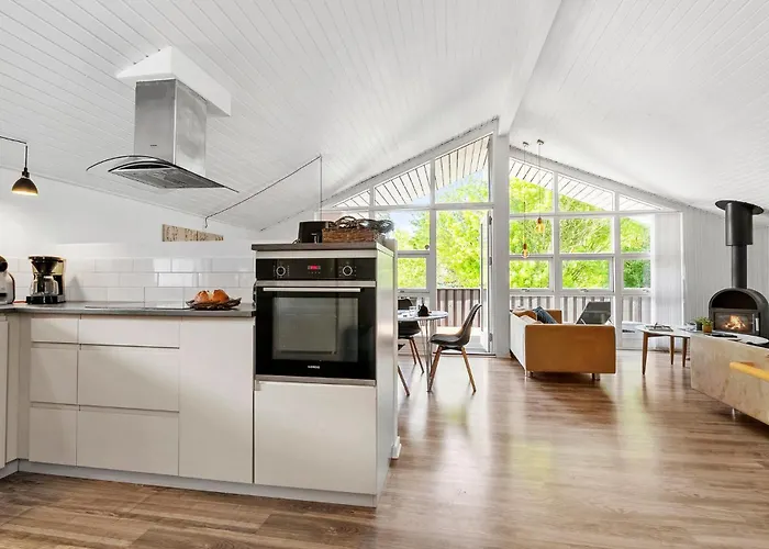 Awesome In Juelsminde With Sauna Σπίτι διακοπών