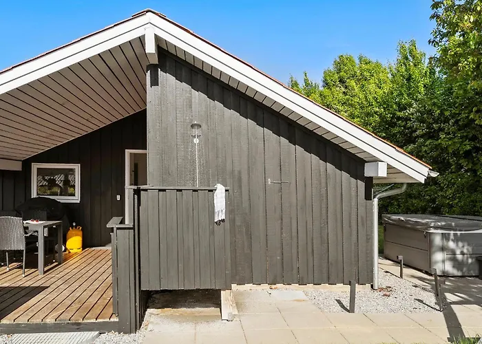 Σπίτι διακοπών Awesome In Juelsminde With Sauna