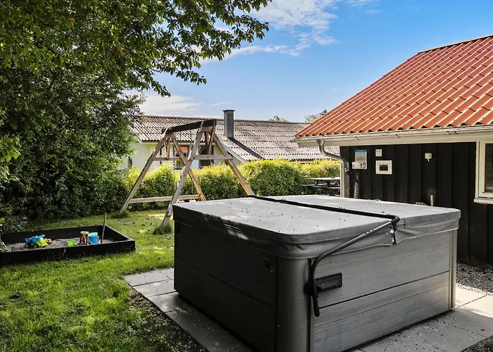 Awesome In Juelsminde With Sauna *